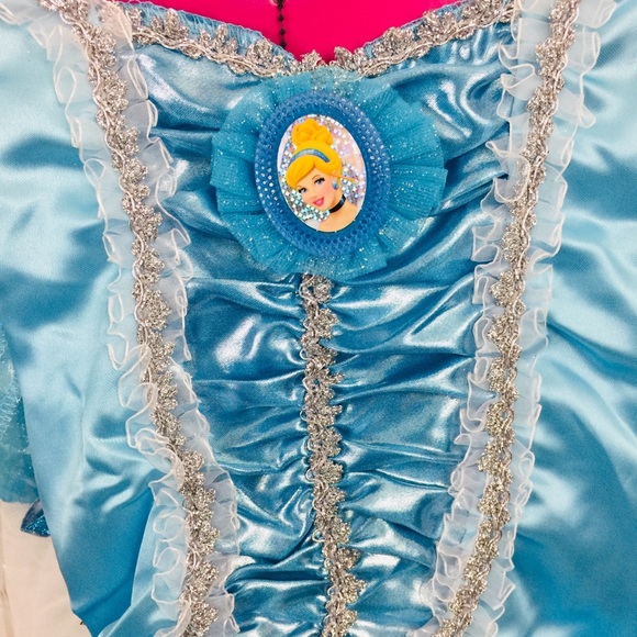 Disney Princess Cinderella Costume 4-6X - Picture 4 of 5